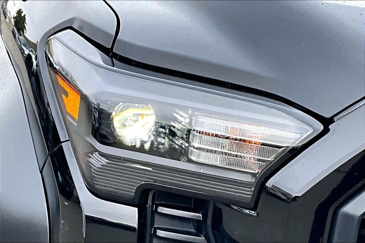 Thumbnail: 2024 Toyota Tacoma - 31