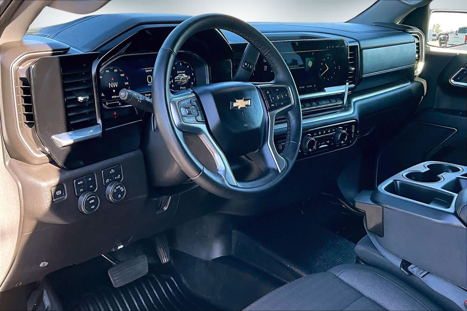 Thumbnail: 2024 Chevrolet Silverado 1500 - 2