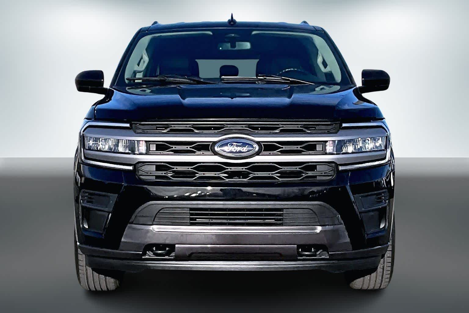 Thumbnail: 2023 Ford Expedition MAX - 6