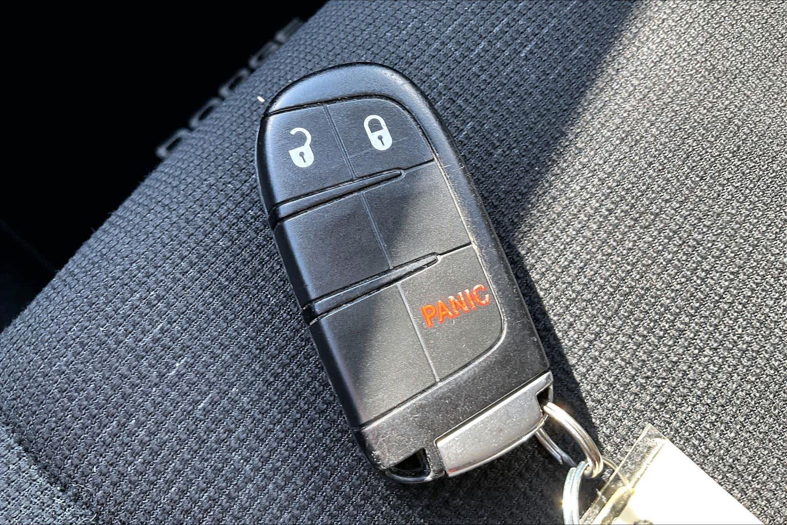 Thumbnail: 2017 Dodge Durango - 19