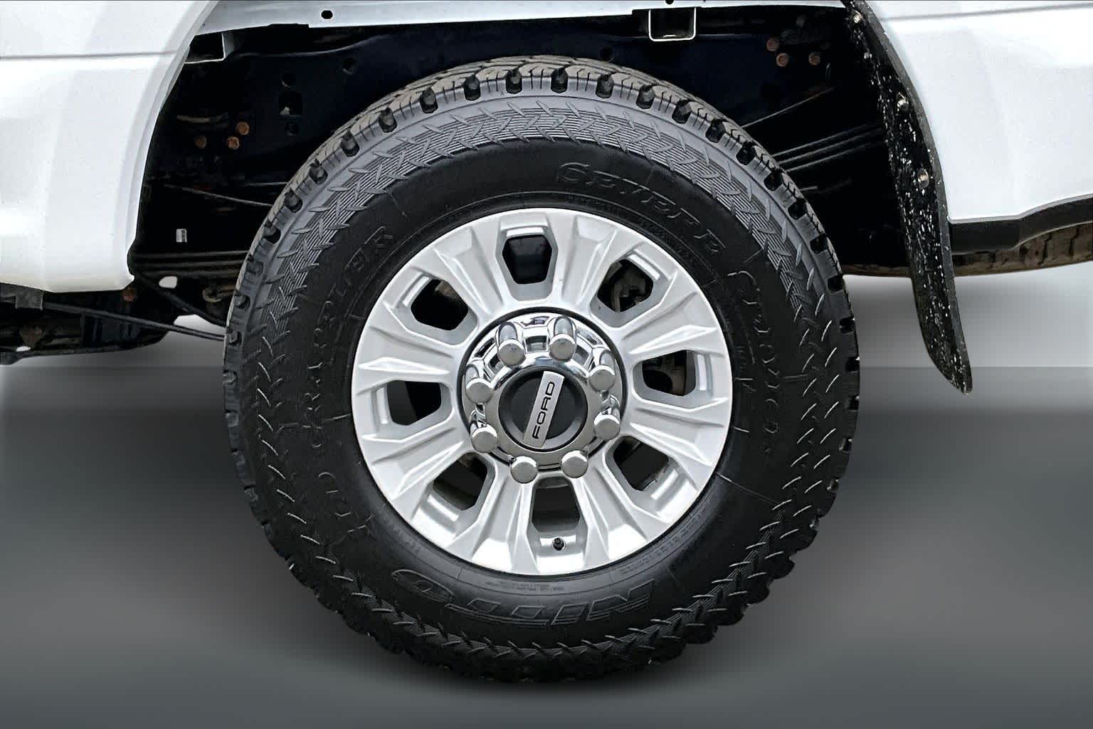 Thumbnail: 2022 Ford F-350 - 37