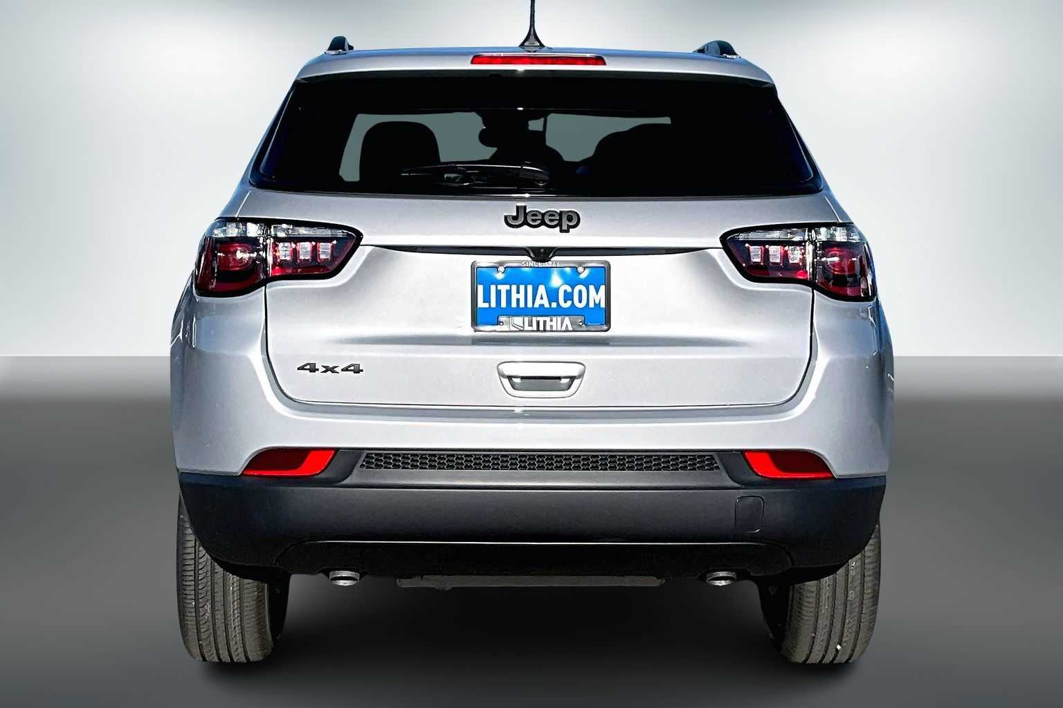 Thumbnail: 2026 Jeep Compass - 5