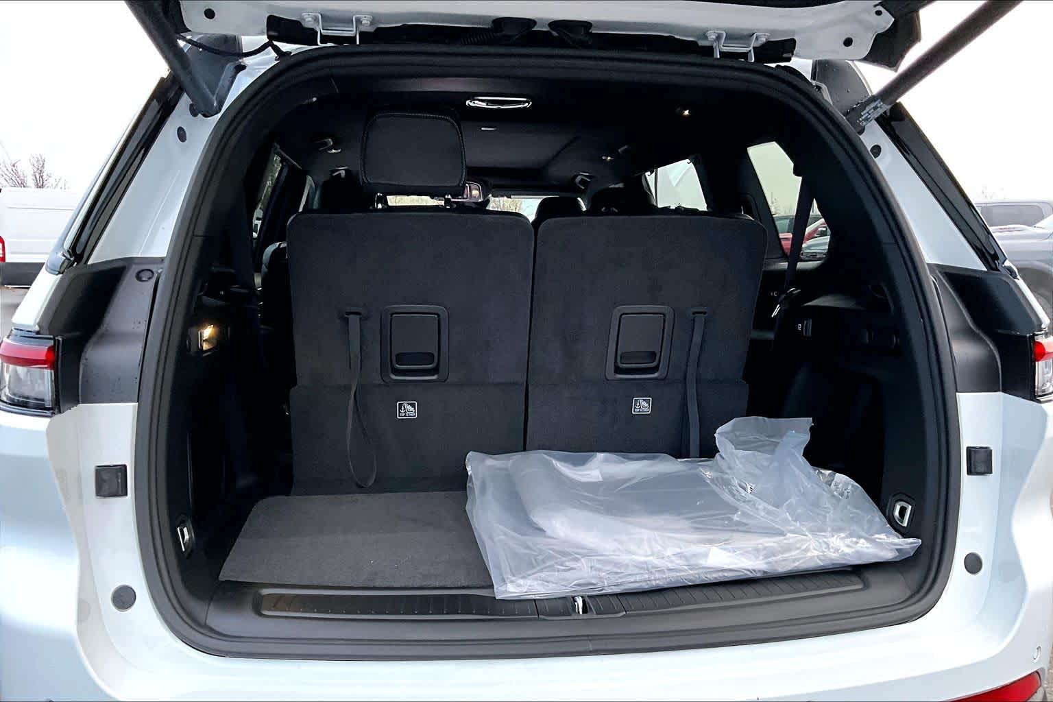 Thumbnail: 2025 Jeep Grand Cherokee - 19