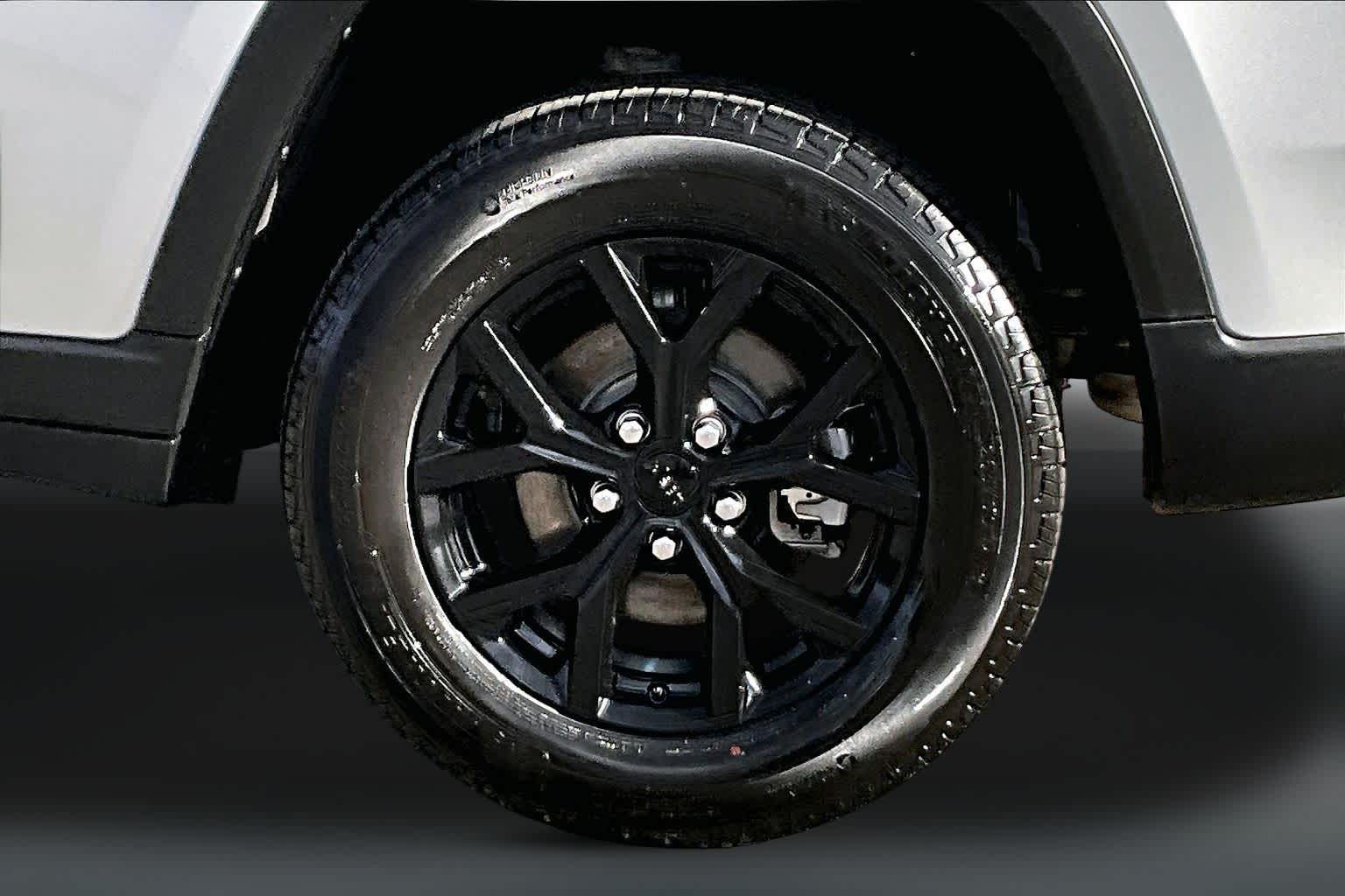 Thumbnail: 2025 Jeep Grand Cherokee - 33