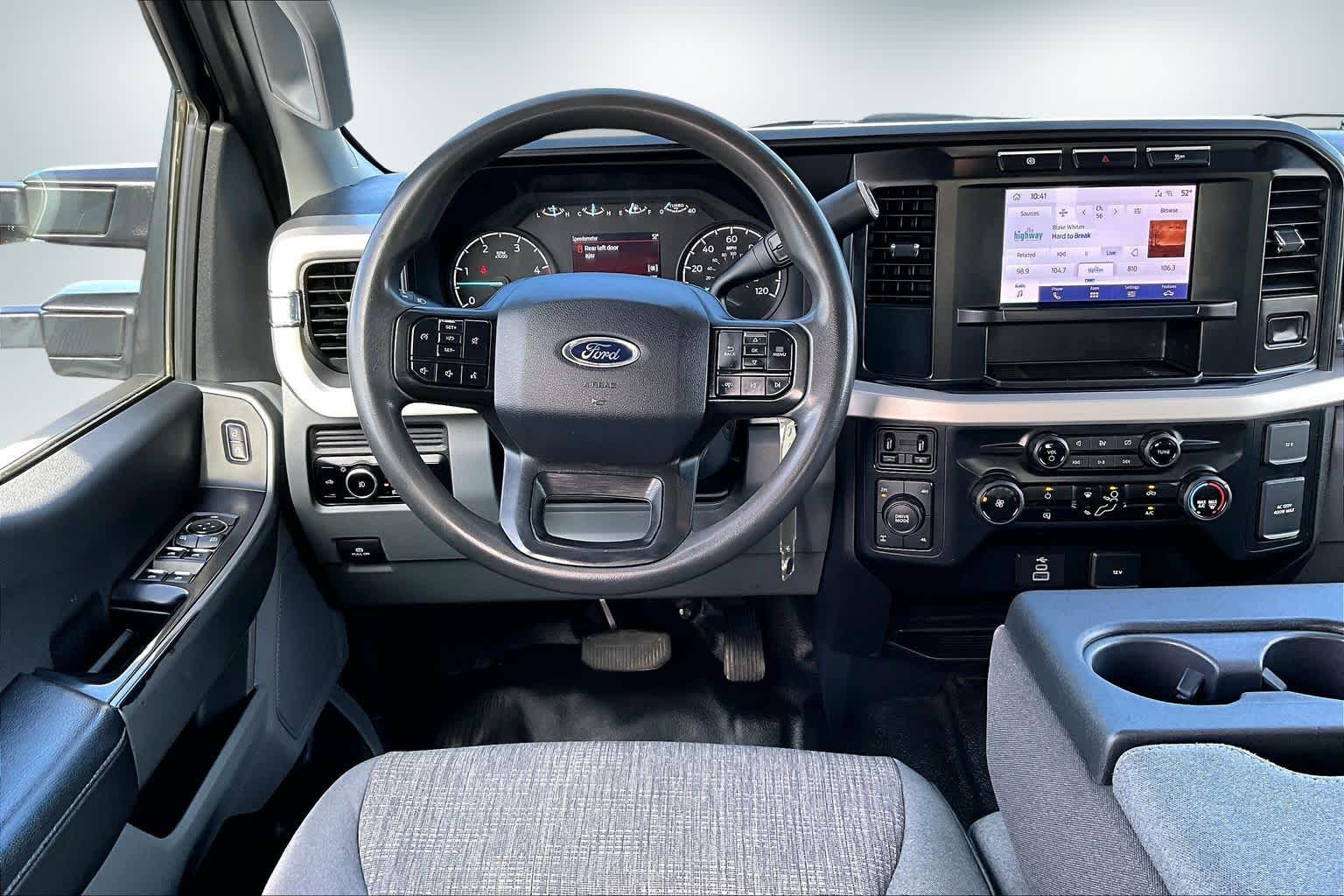 Thumbnail: 2024 Ford Econoline - 14