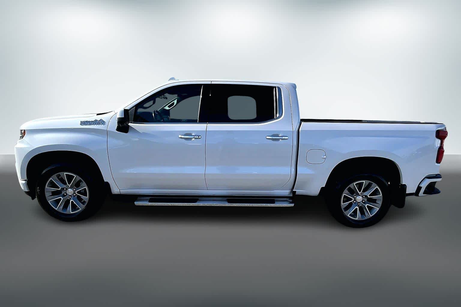 Thumbnail: 2022 Chevrolet Silverado 1500 - 3