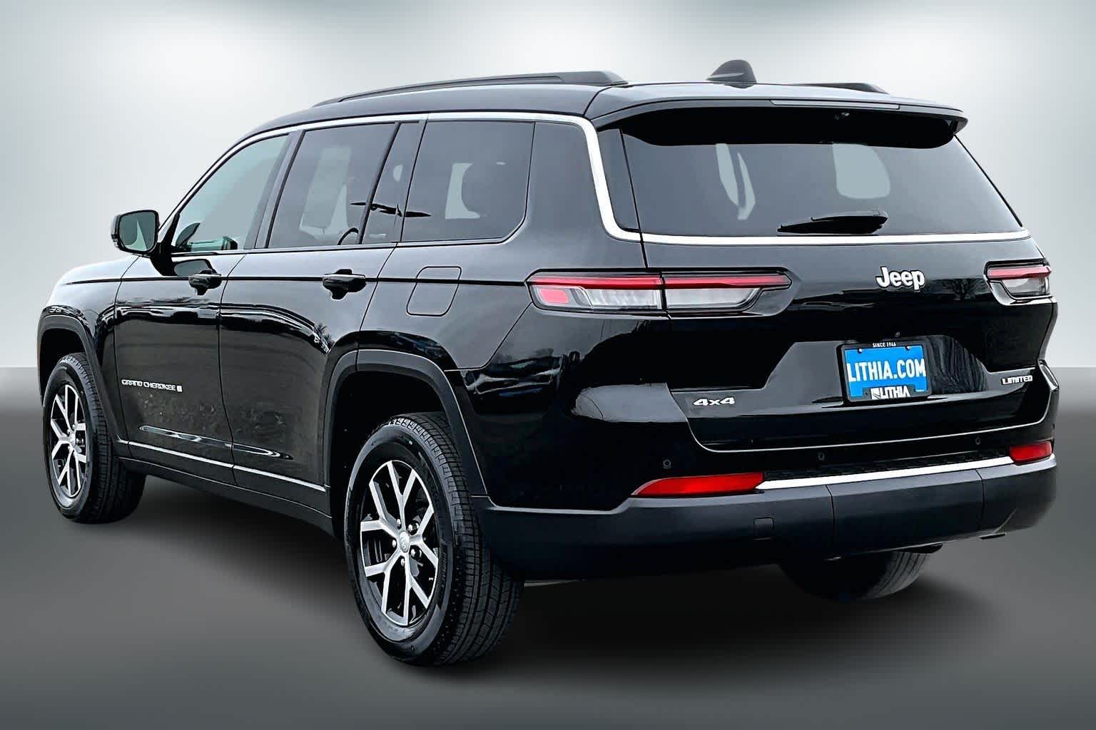 Thumbnail: 2024 Jeep Grand Cherokee L - 4