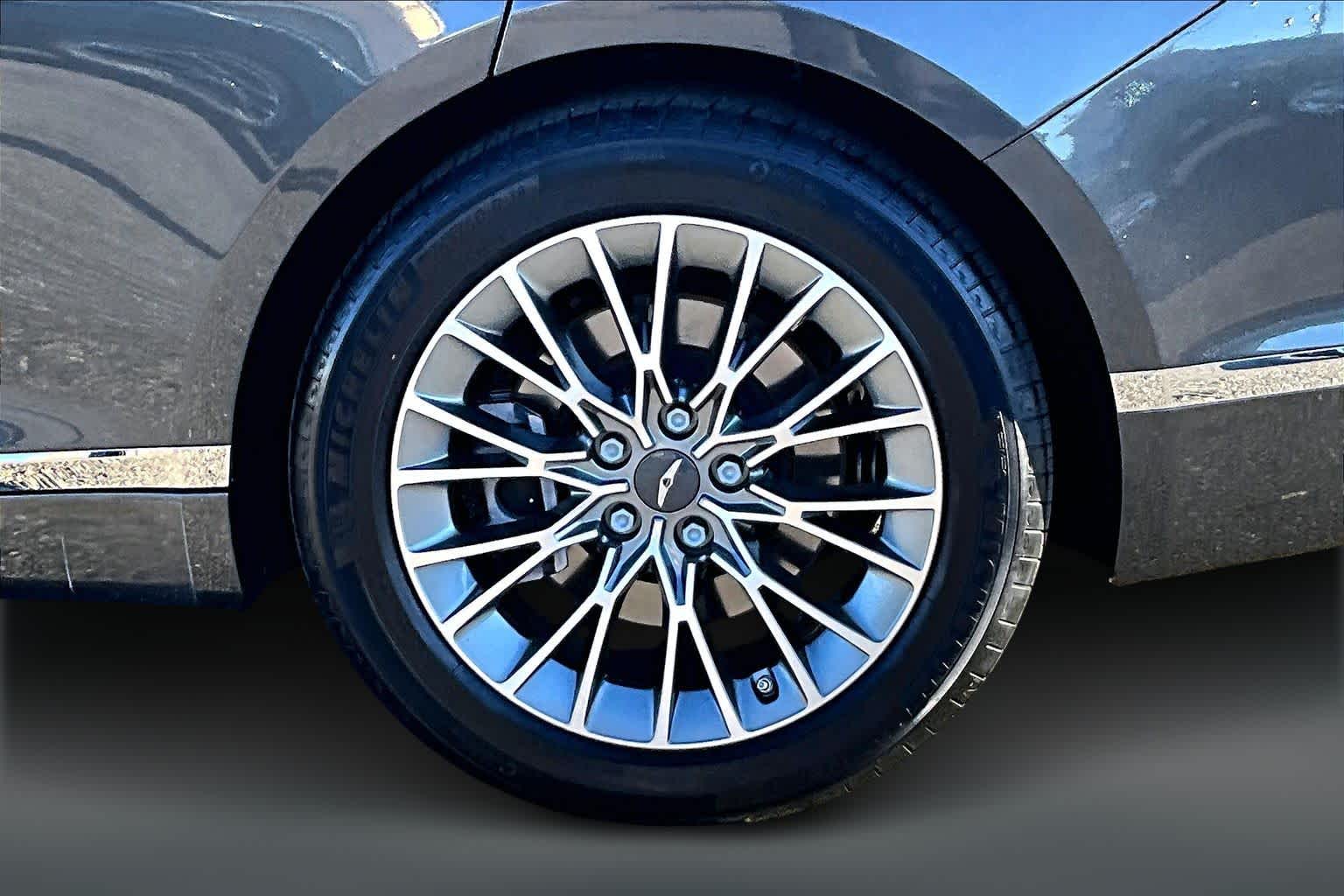 Thumbnail: 2023 Genesis G80 - 37