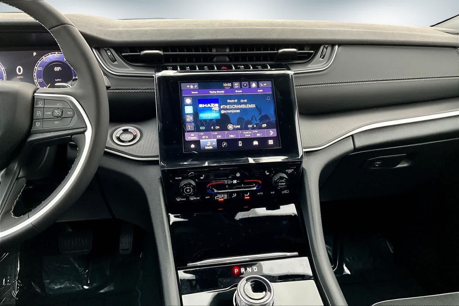 Thumbnail: 2025 Jeep Grand Cherokee - 16