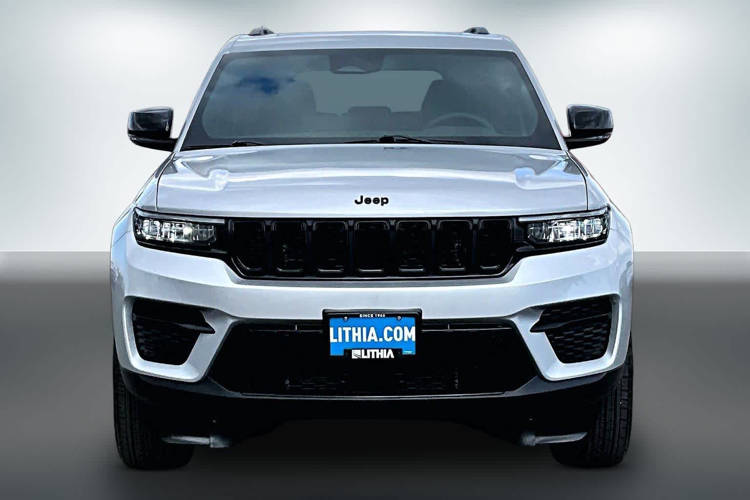 Thumbnail: 2025 Jeep Grand Cherokee - 6