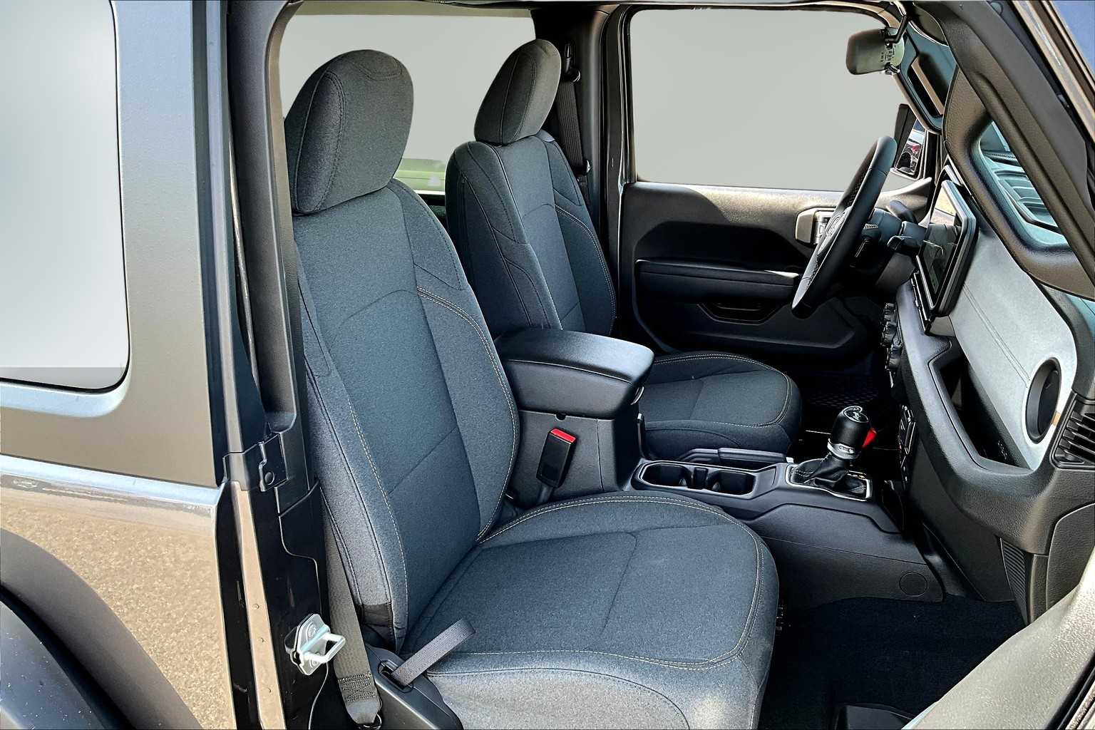 2024 Jeep Wrangler Sport 10