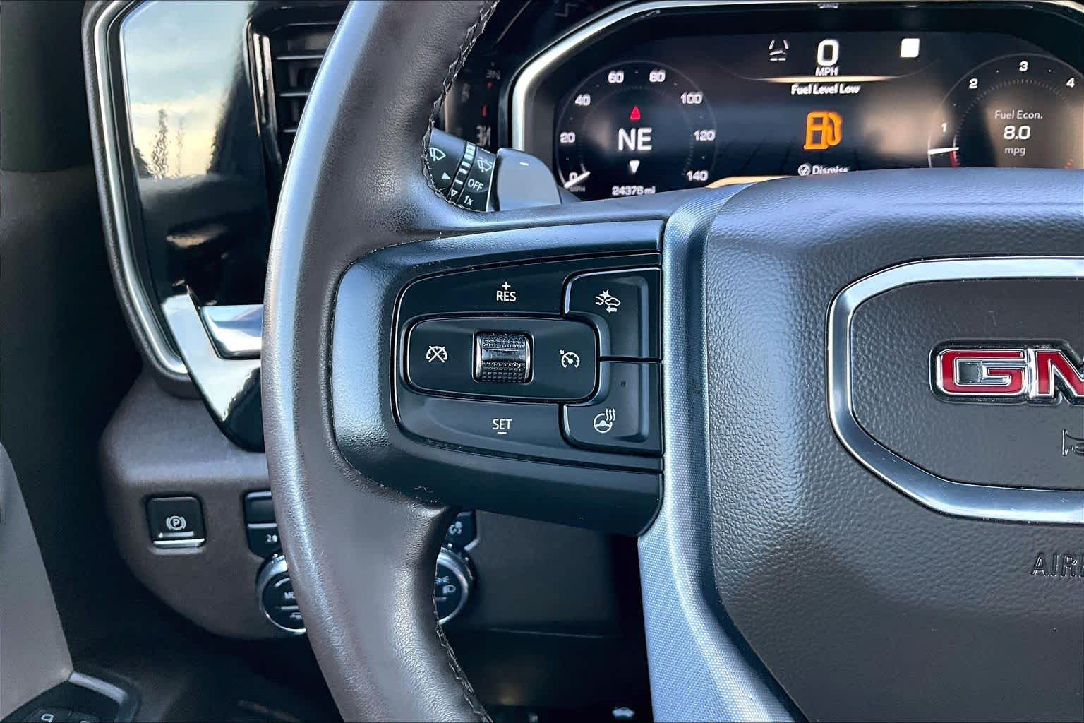 Thumbnail: 2023 GMC Sierra 1500 - 24