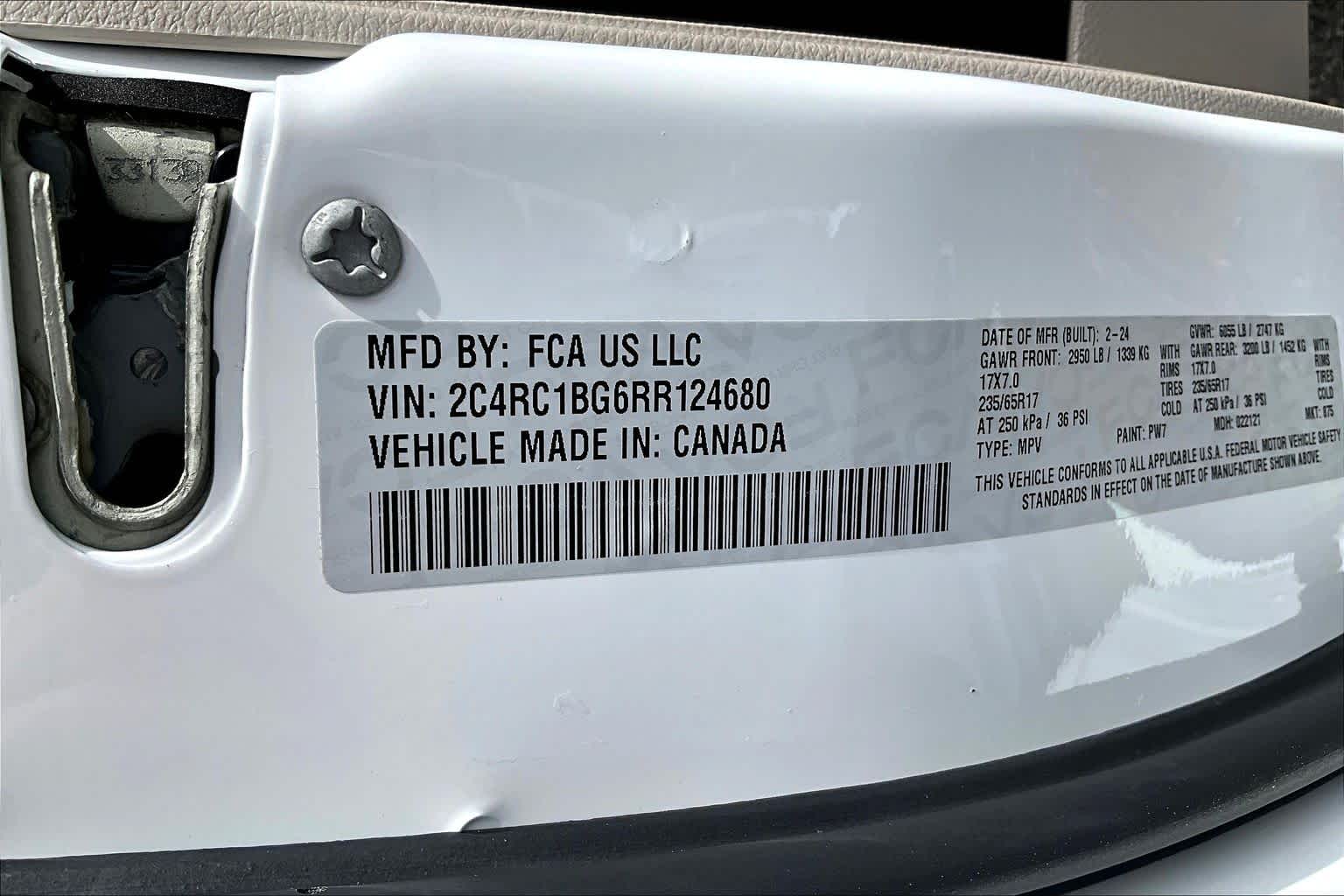 Thumbnail: 2024 Chrysler Pacifica - 20