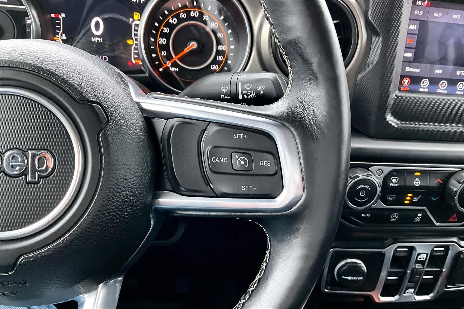 Thumbnail: 2020 Jeep Gladiator - 25