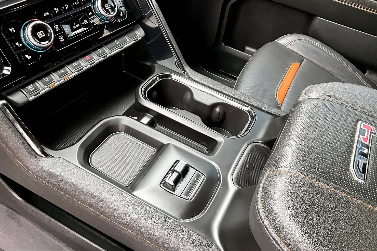 Thumbnail: 2024 GMC Sierra 2500 - 15