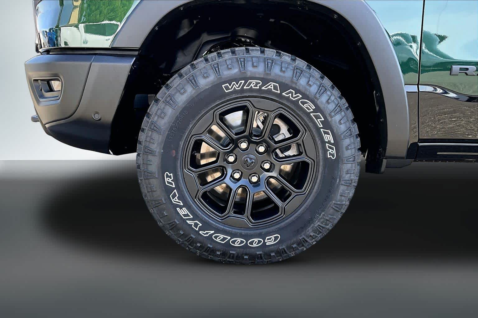 Thumbnail: 2026 RAM 1500 - 7