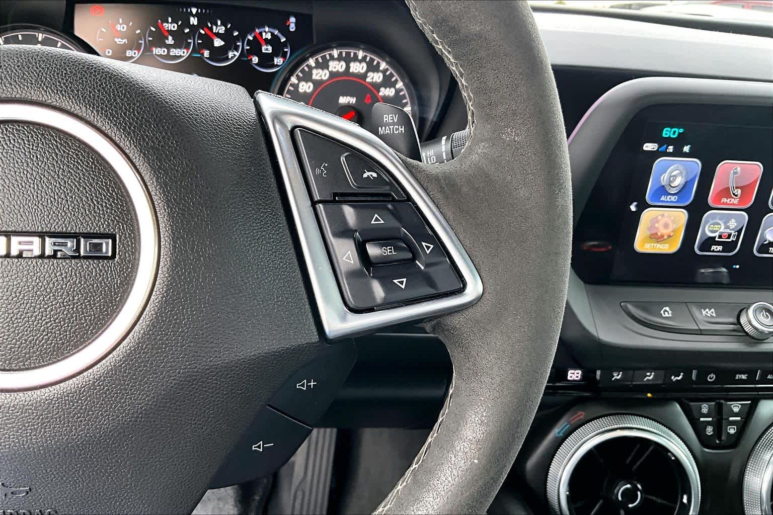 Thumbnail: 2018 Chevrolet Camaro - 24