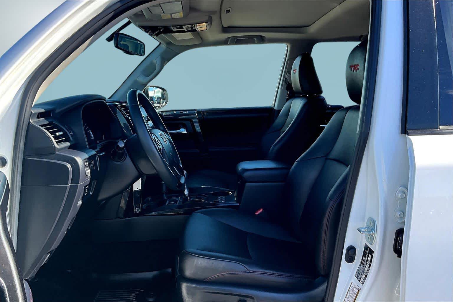 Thumbnail: 2019 Toyota 4Runner - 10