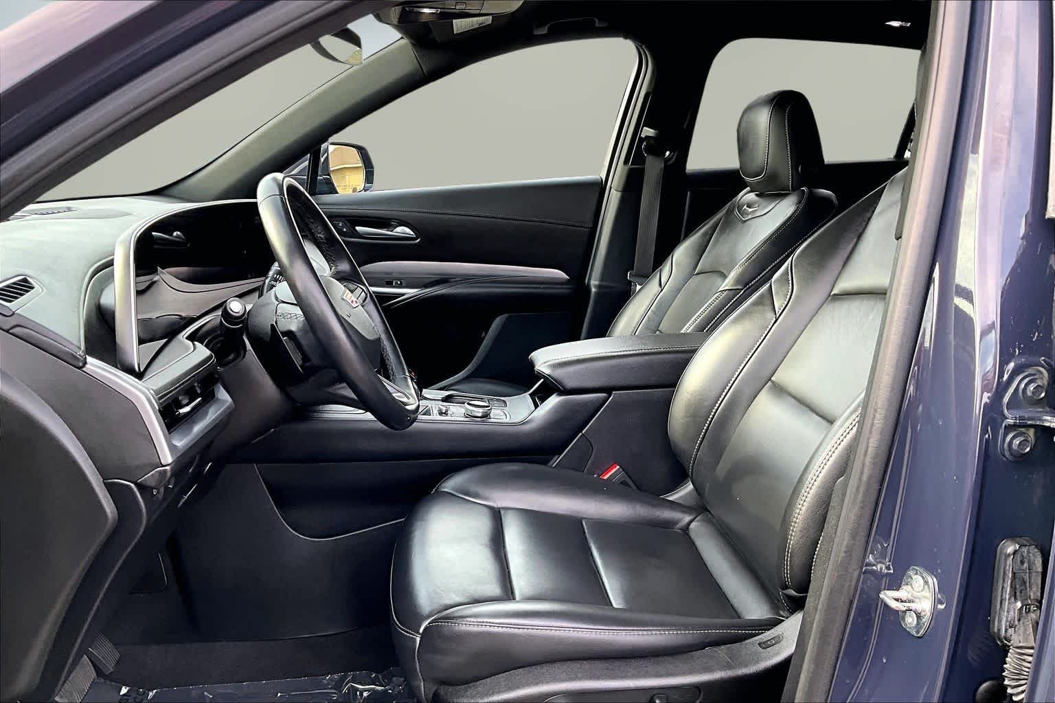 Thumbnail: 2024 Cadillac XT4 - 11