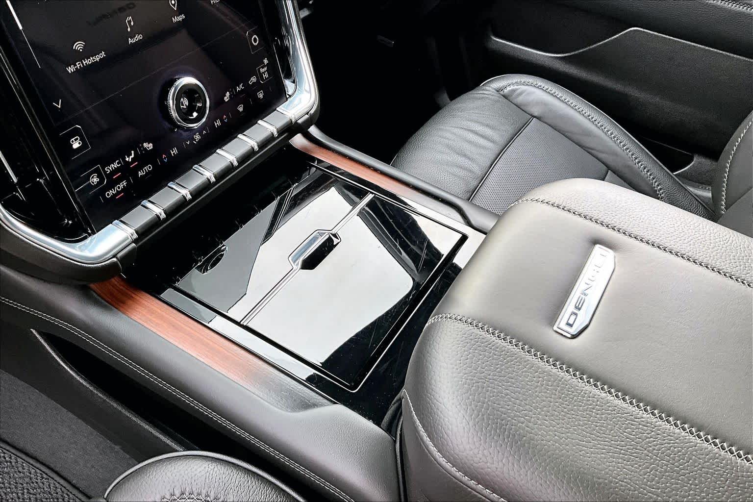 Thumbnail: 2025 GMC Yukon - 16