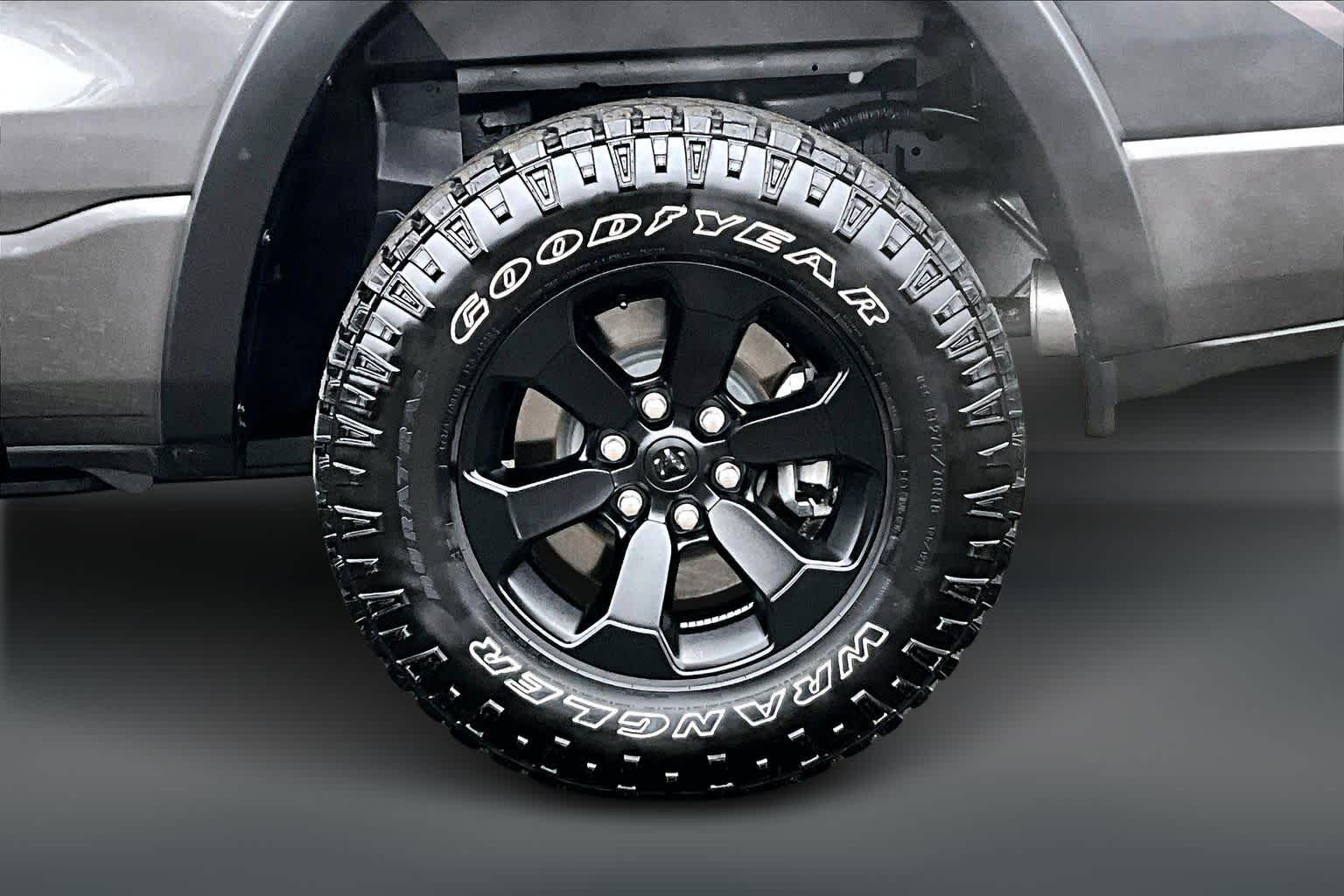 Thumbnail: 2024 RAM 1500 - 33