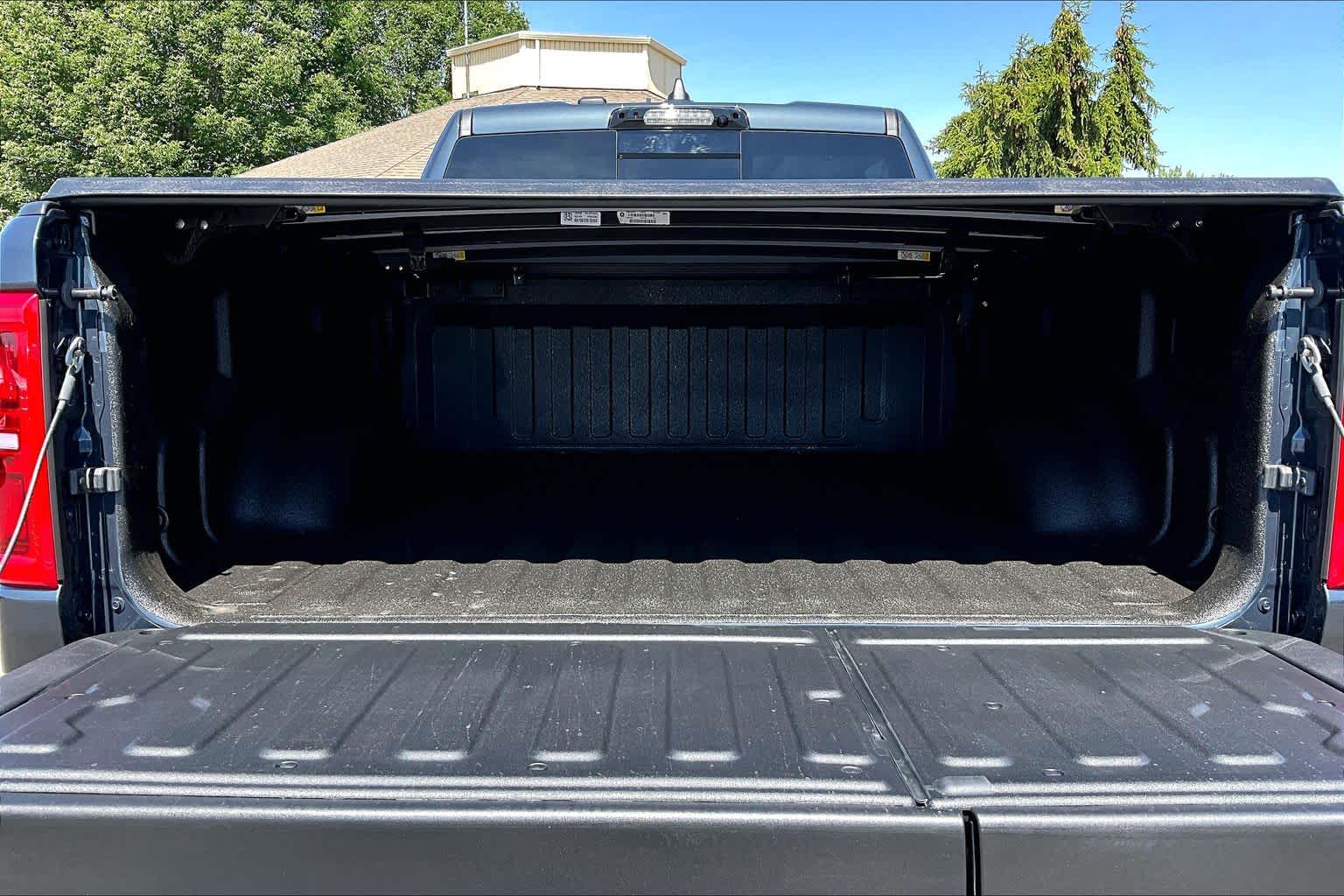 Thumbnail: 2026 RAM 1500 - 18