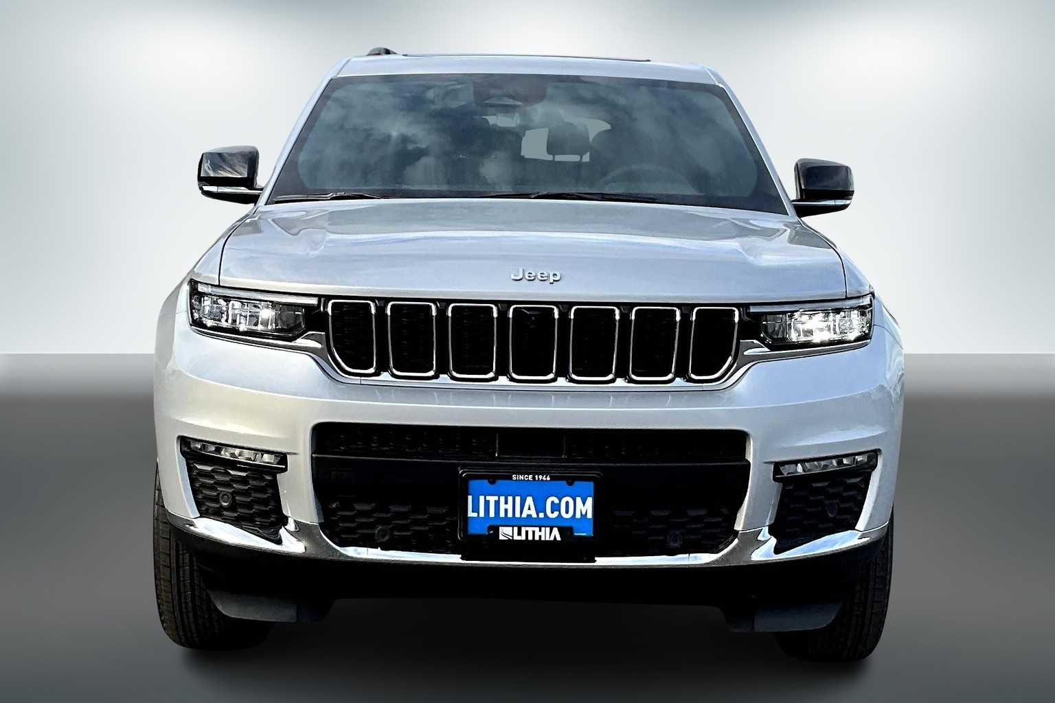 Thumbnail: 2025 Jeep Grand Cherokee - 6