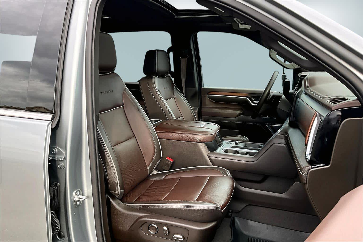 Thumbnail: 2024 GMC Sierra 3500 - 13