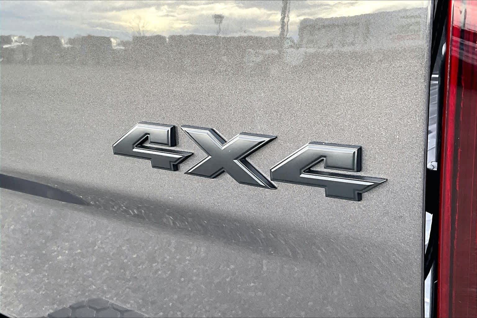 Thumbnail: 2024 RAM 1500 Classic - 6