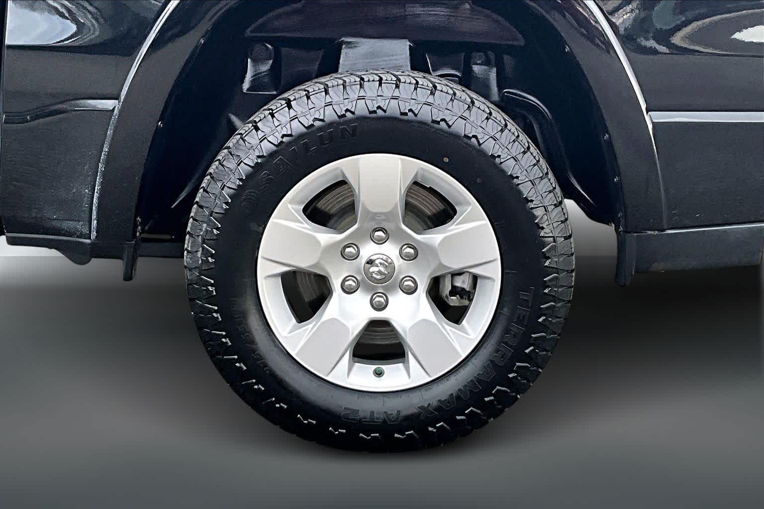 Thumbnail: 2025 RAM 1500 - 31