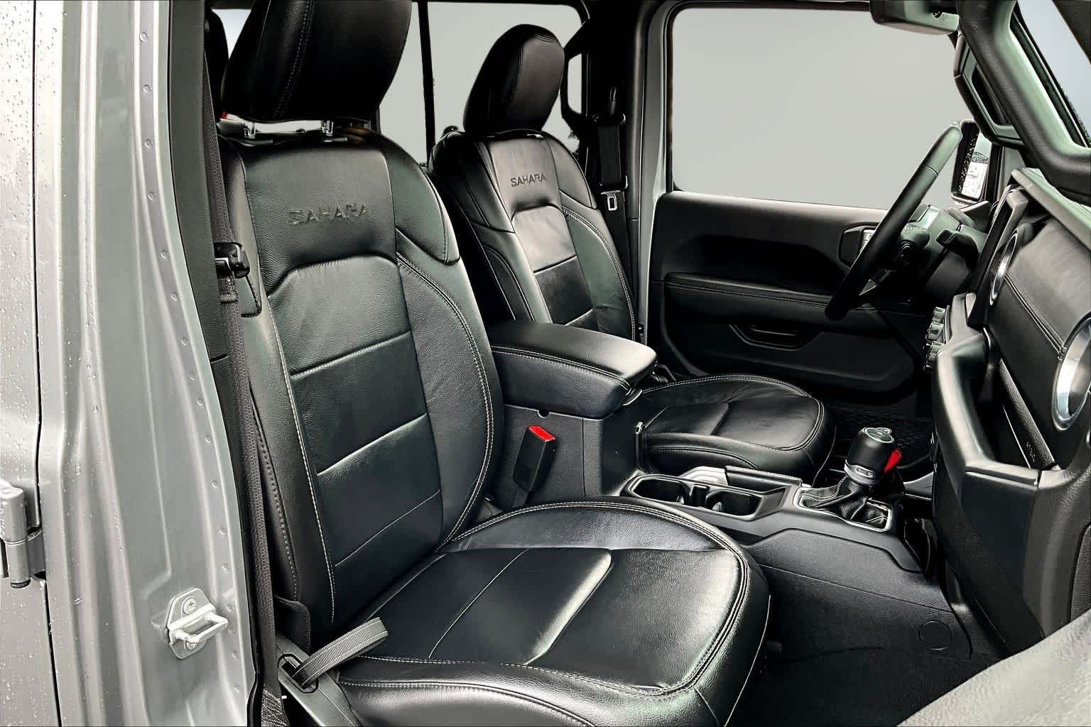 Thumbnail: 2019 Jeep Wrangler - 12