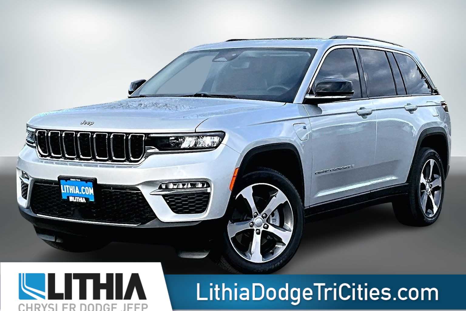 Thumbnail: 2023 Jeep Grand Cherokee - 1