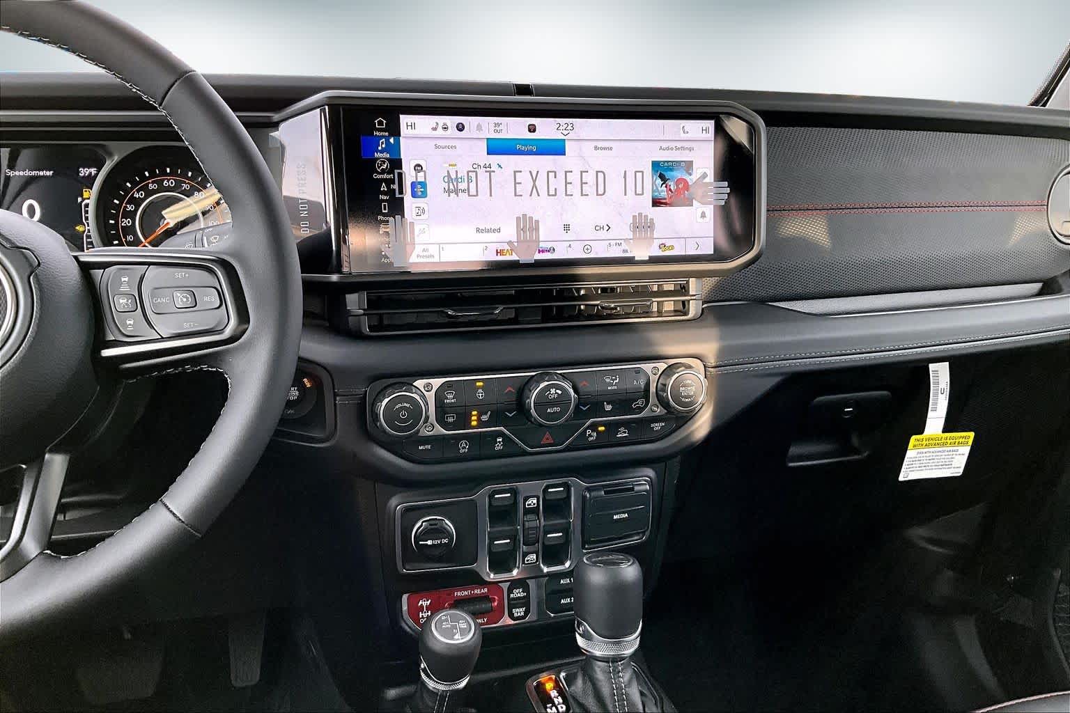 Thumbnail: 2026 Jeep Gladiator - 16