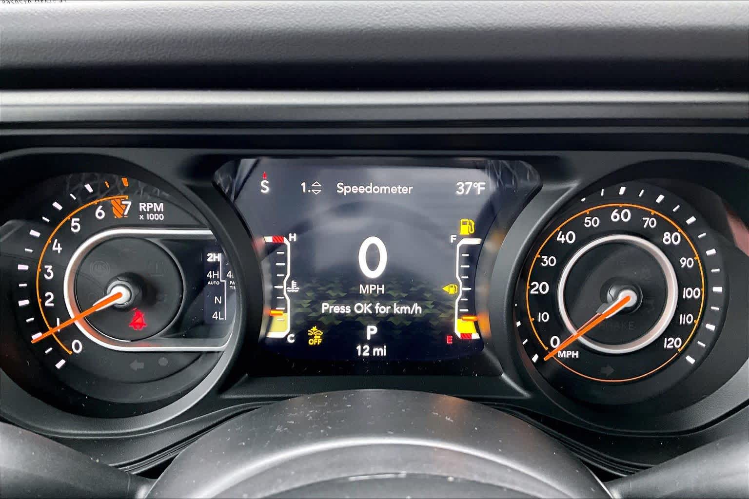 Thumbnail: 2026 Jeep Gladiator - 18