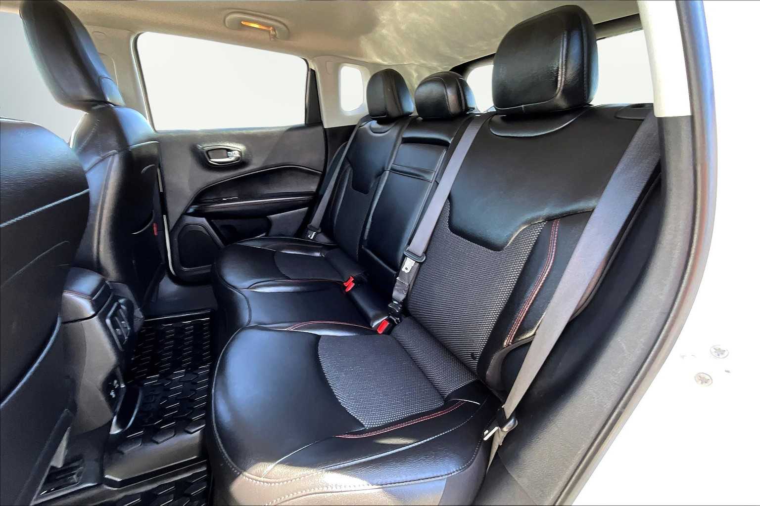 Thumbnail: 2020 Jeep Compass - 29