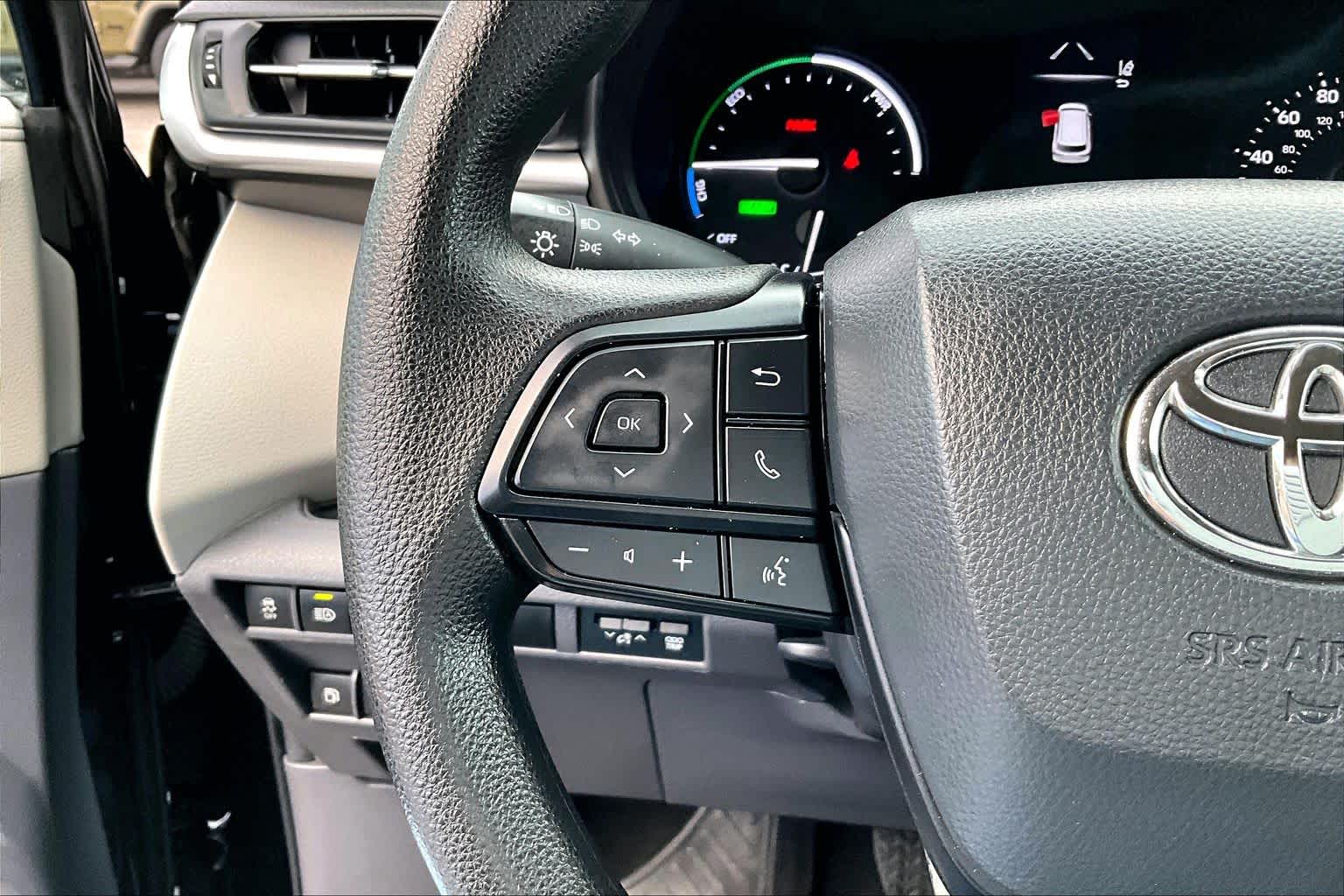 Thumbnail: 2024 Toyota Sienna - 24