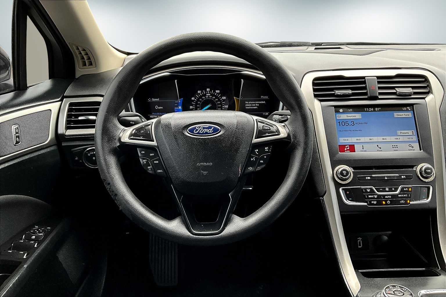 Thumbnail: 2017 Ford Fusion - 14