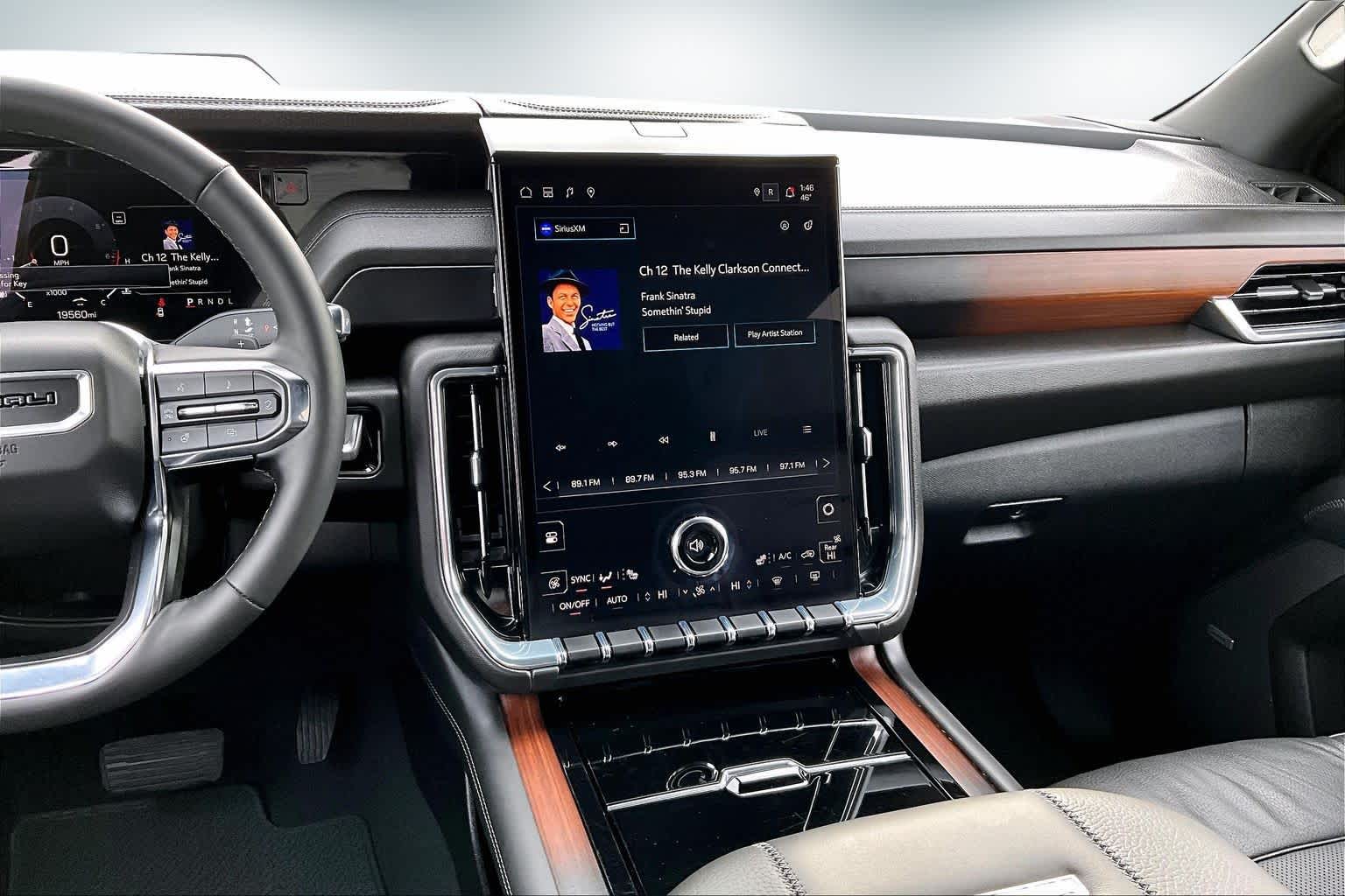 Thumbnail: 2025 GMC Yukon - 15