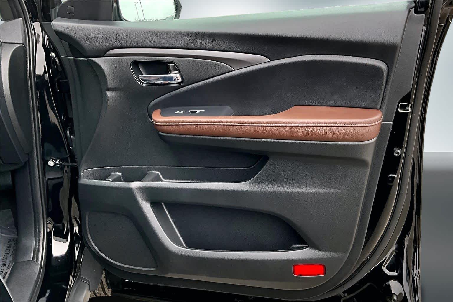 Thumbnail: 2025 Honda Ridgeline - 27