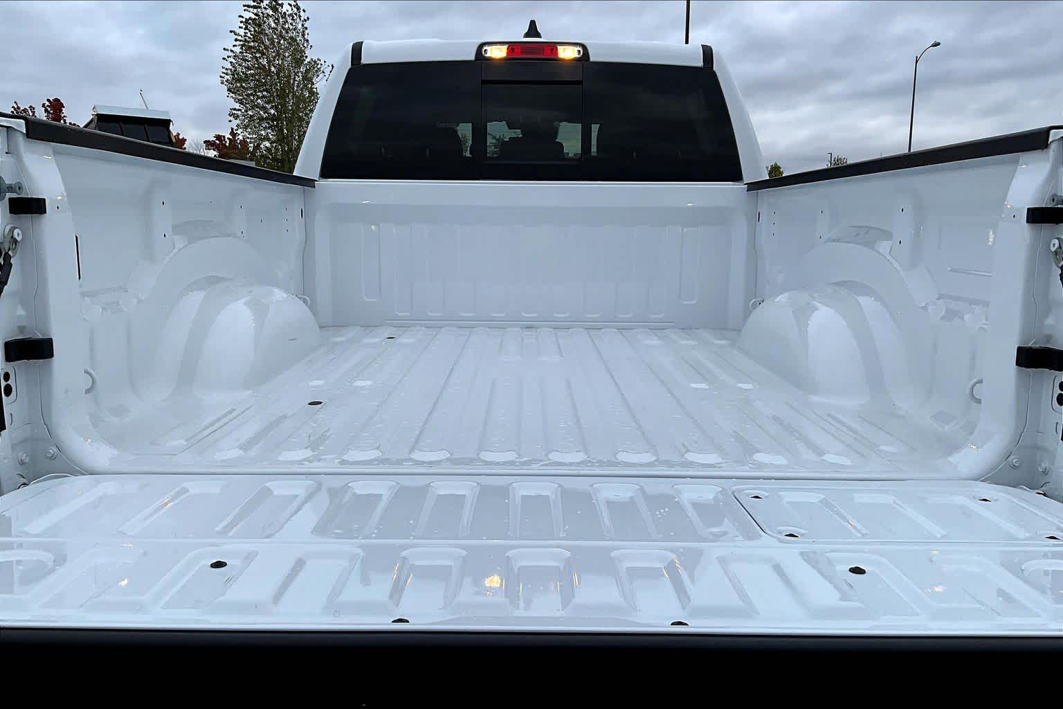 Thumbnail: 2026 RAM 1500 - 19