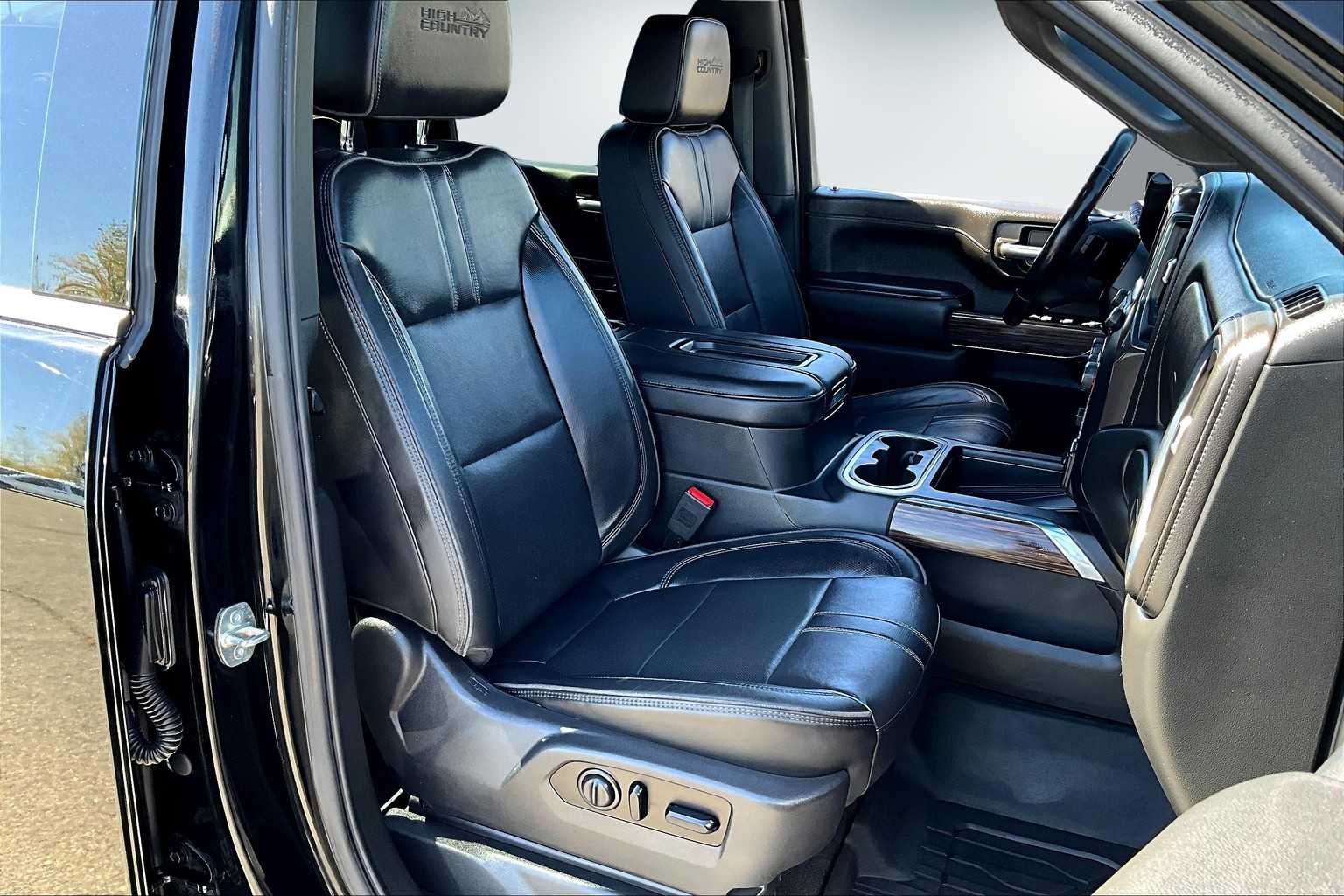 Thumbnail: 2020 Chevrolet Silverado 3500 - 13