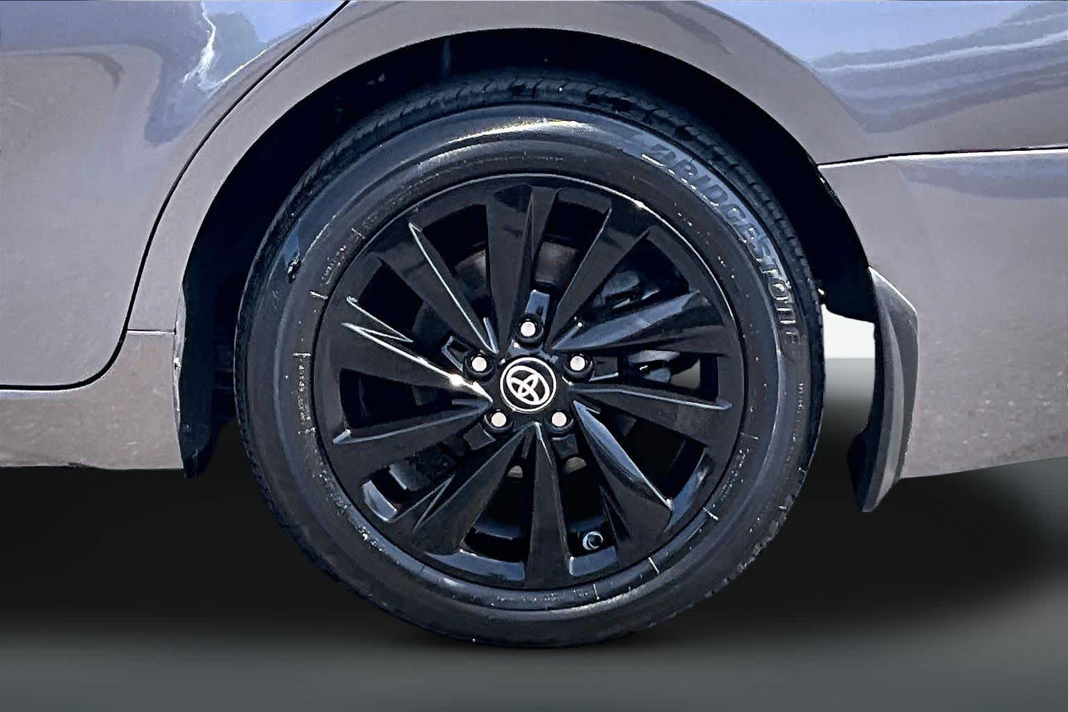 Thumbnail: 2023 Toyota Camry - 33