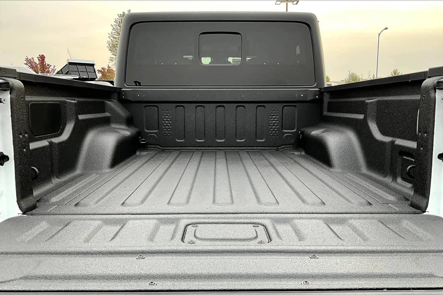 Thumbnail: 2025 Jeep Gladiator - 19