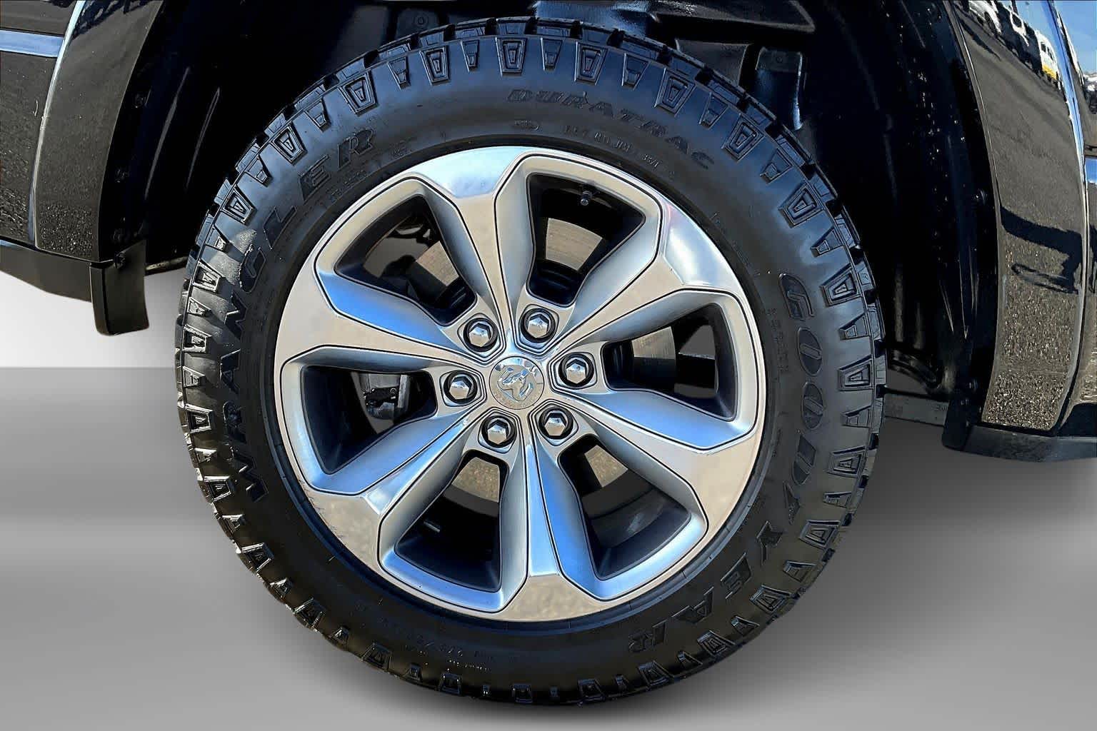 Thumbnail: 2019 RAM 1500 - 36