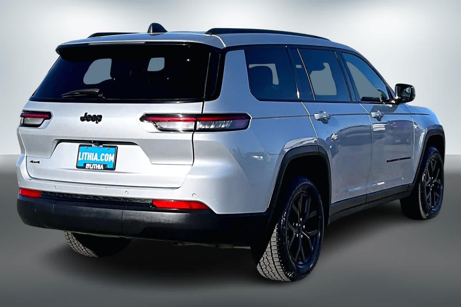 Thumbnail: 2024 Jeep Grand Cherokee L - 22