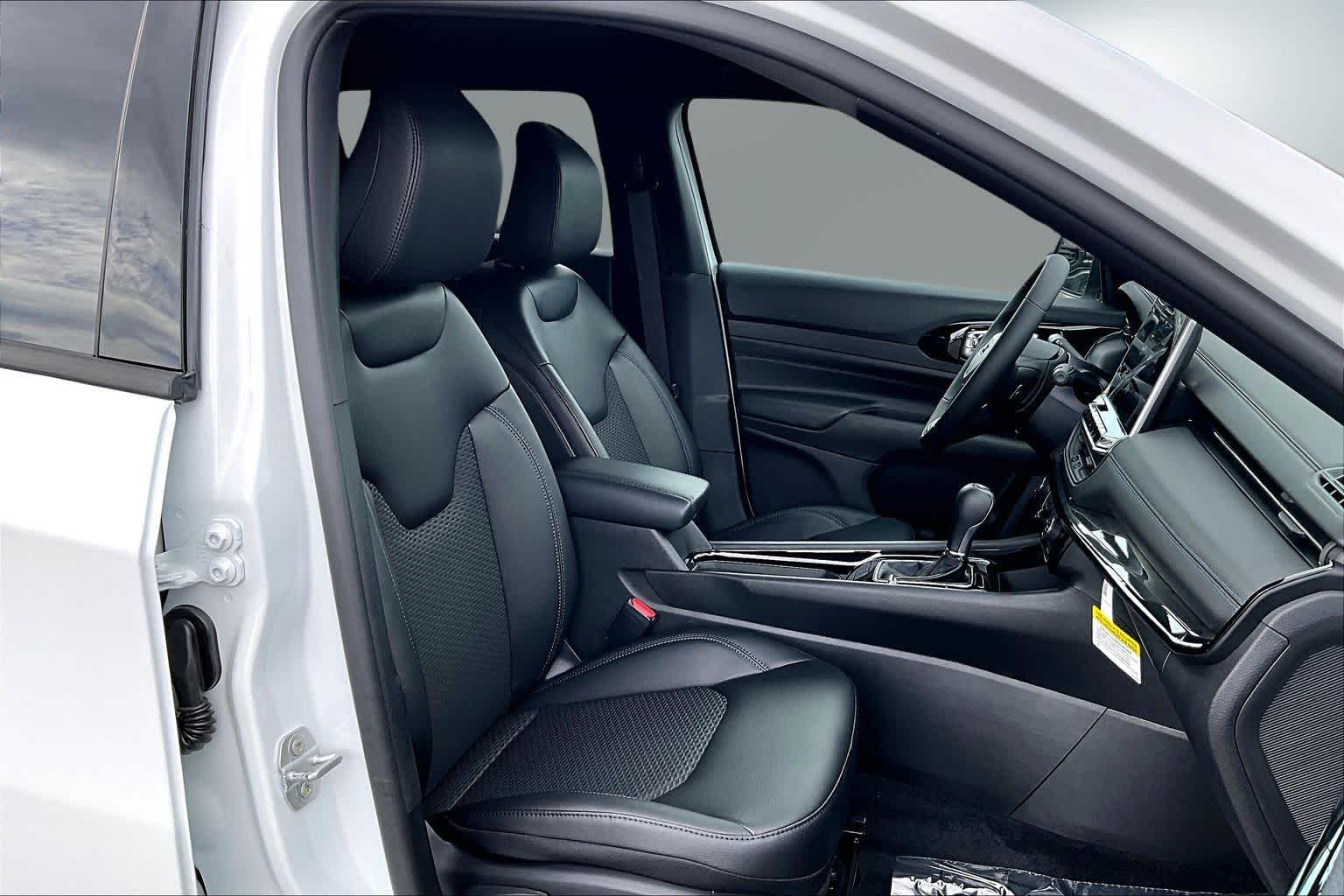 Thumbnail: 2026 Jeep Compass - 14