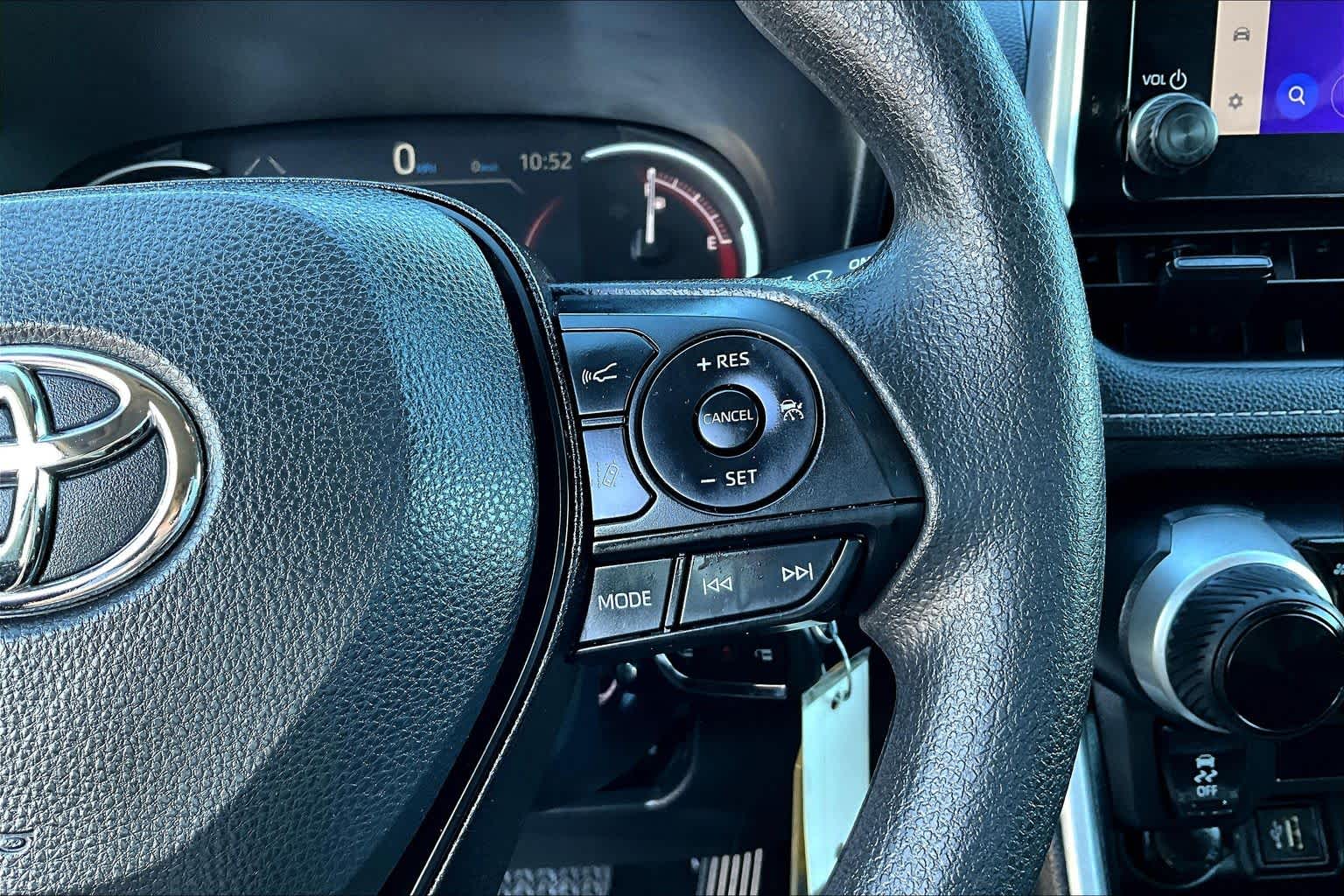 Thumbnail: 2024 Toyota RAV4 - 25