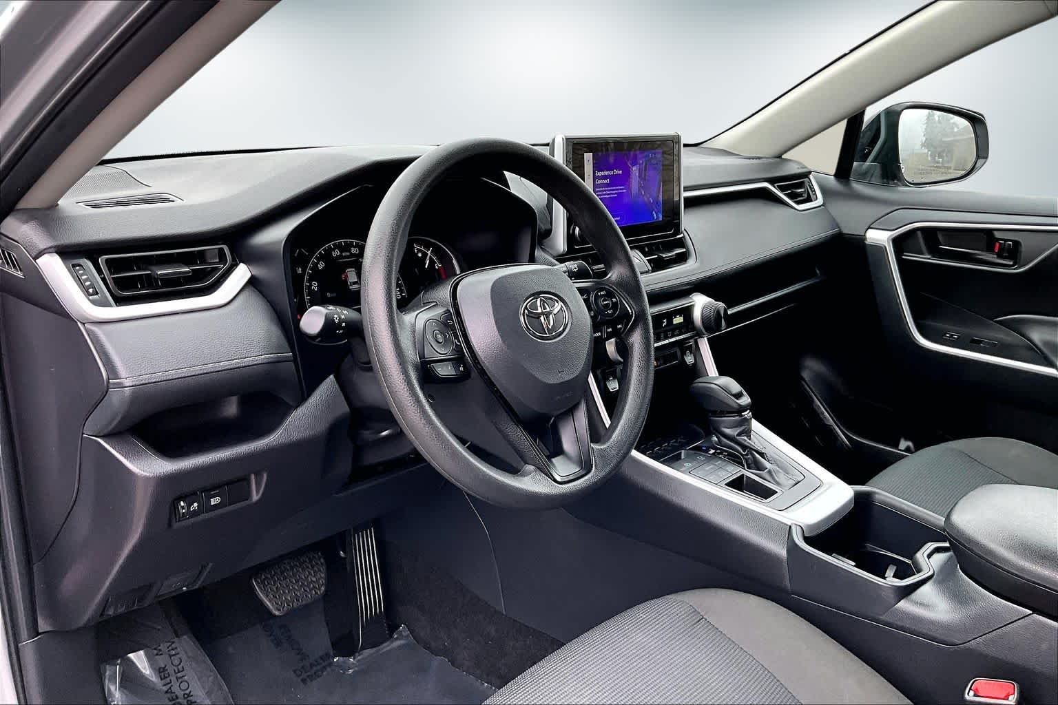 Used 2025 Toyota RAV4 LE with VIN 2T3F1RFV2SW549065 for sale in Kansas City