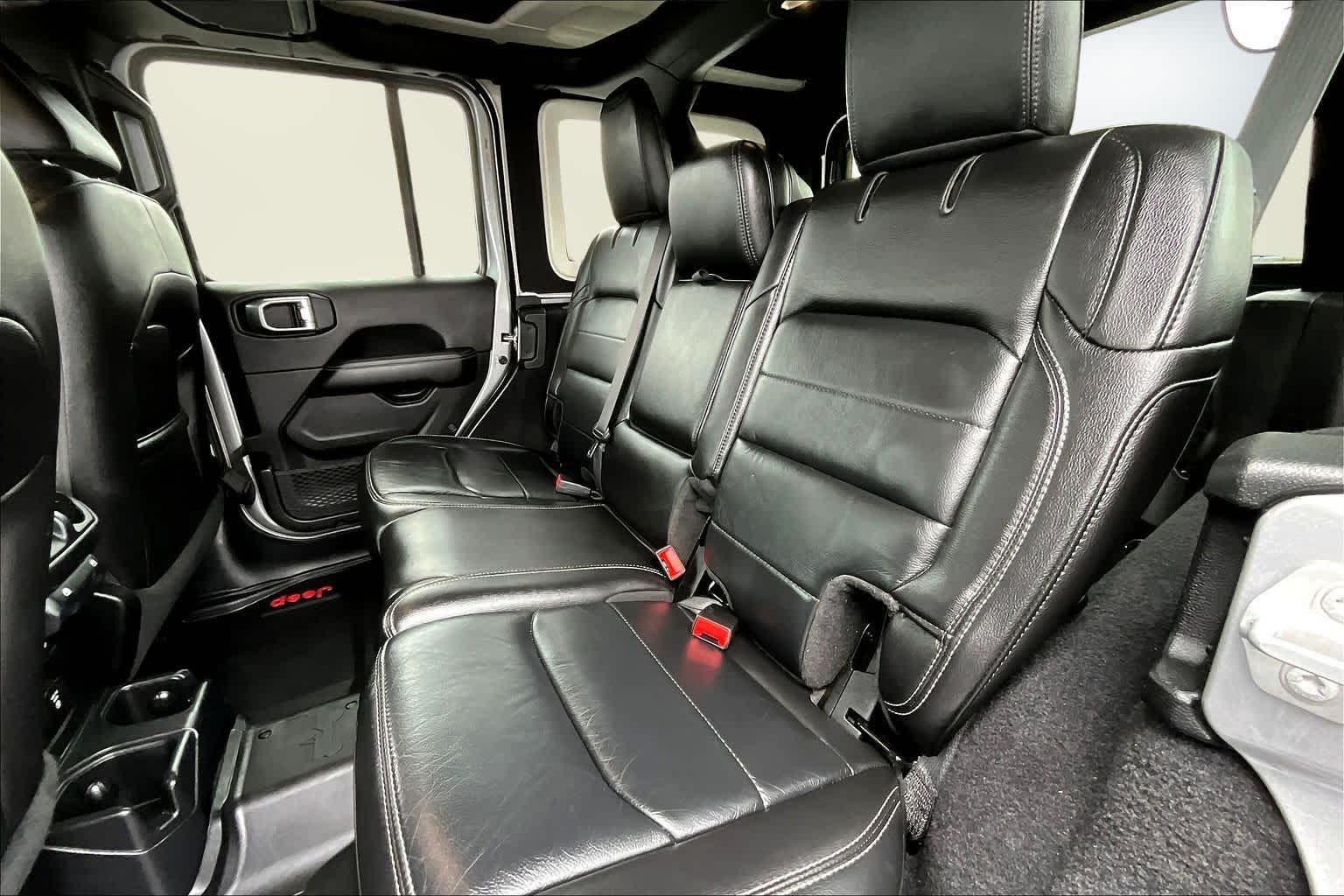 Thumbnail: 2019 Jeep Wrangler - 28