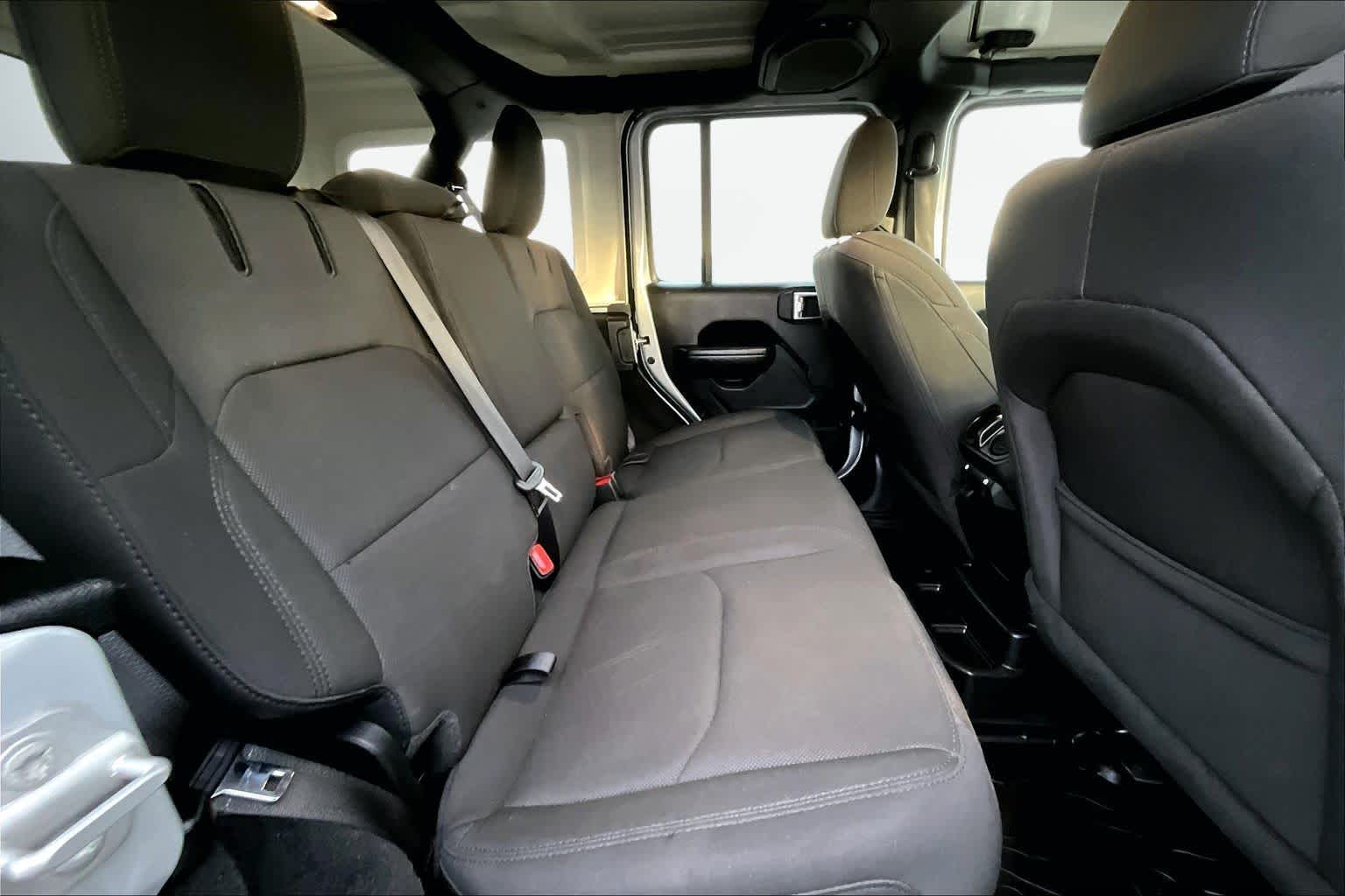 Thumbnail: 2023 Jeep Wrangler - 30